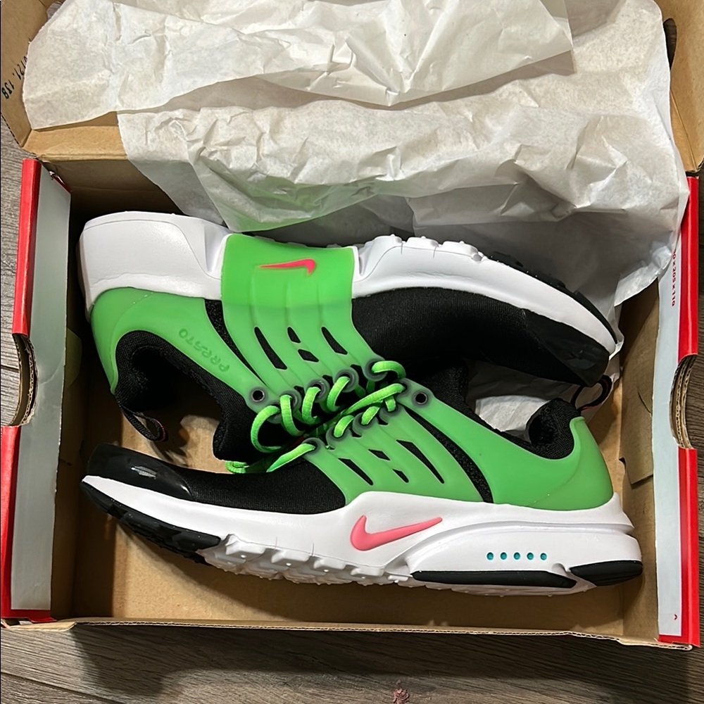 Nike Presto Black and Green Sneakers Athletic Style